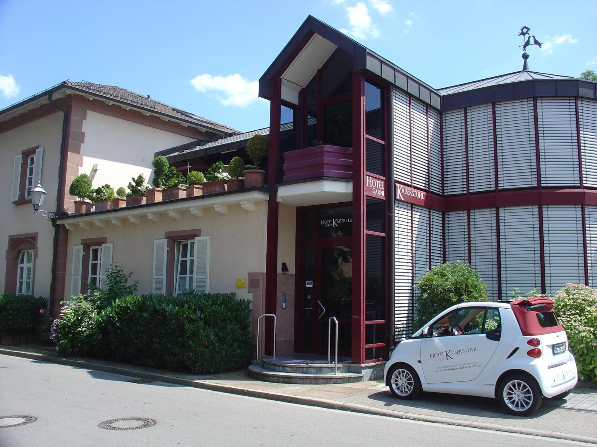 אירינגן Hotel Garni Kaiserstuhl מראה חיצוני תמונה