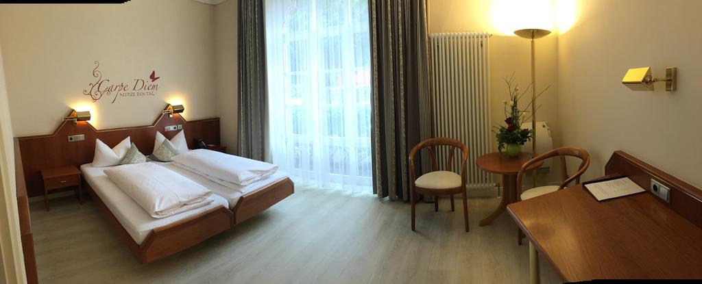 אירינגן Hotel Garni Kaiserstuhl מראה חיצוני תמונה