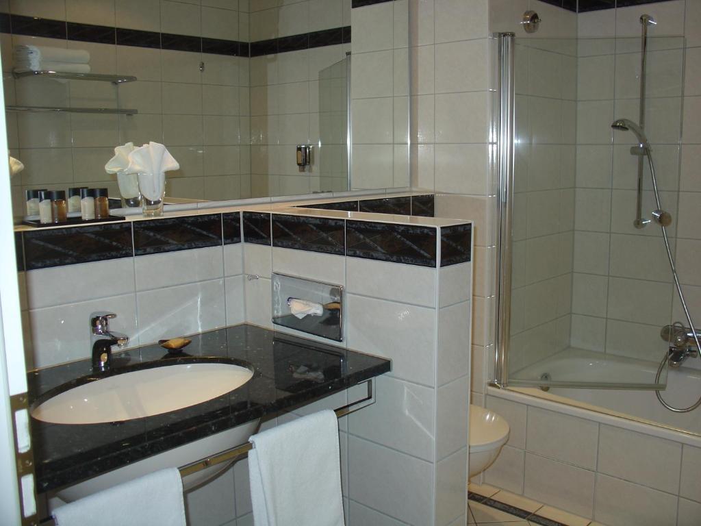 אירינגן Hotel Garni Kaiserstuhl חדר תמונה