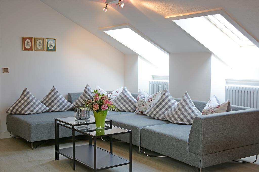 אירינגן Hotel Garni Kaiserstuhl מראה חיצוני תמונה
